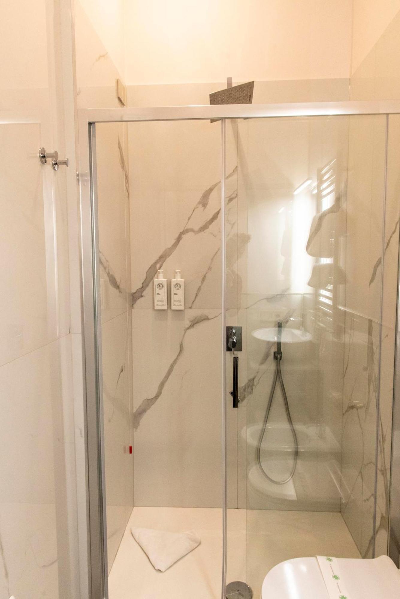 Adelaide Suite Dreams โรม ภายนอก รูปภาพ