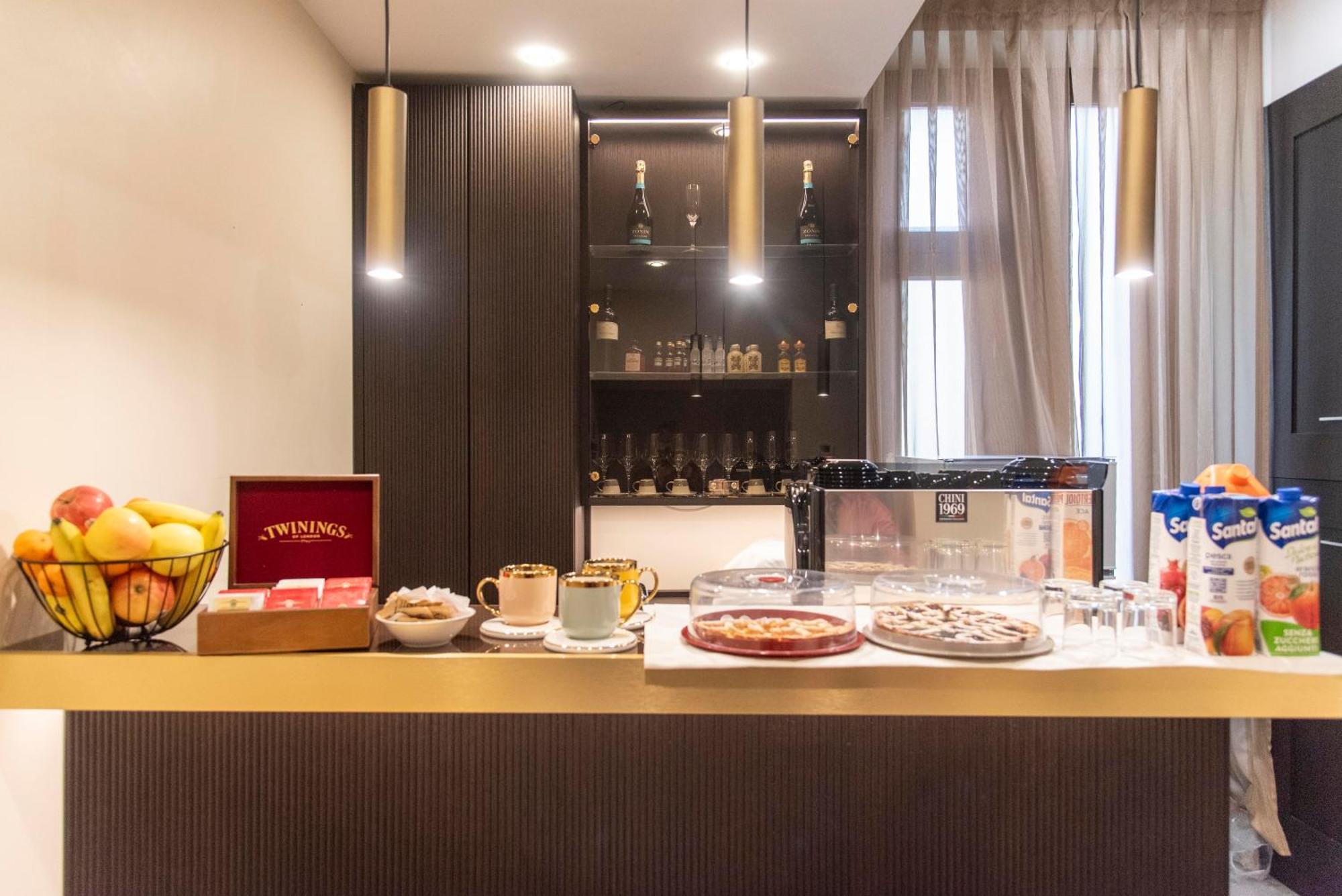 Adelaide Suite Dreams โรม ภายนอก รูปภาพ