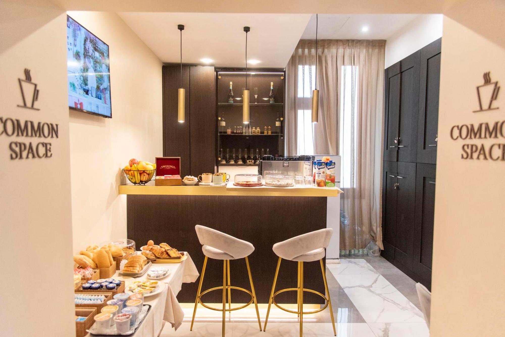 Adelaide Suite Dreams โรม ภายนอก รูปภาพ